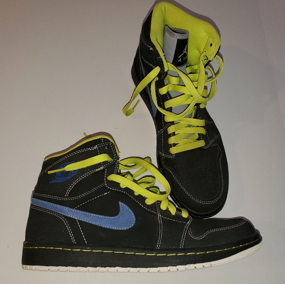 Nike Air Jordans Retro High 🥳 - Picture 4 of 10